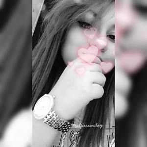 Meet your Posher, Mona